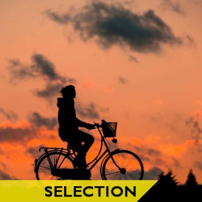 Vélo au coucher du soleil